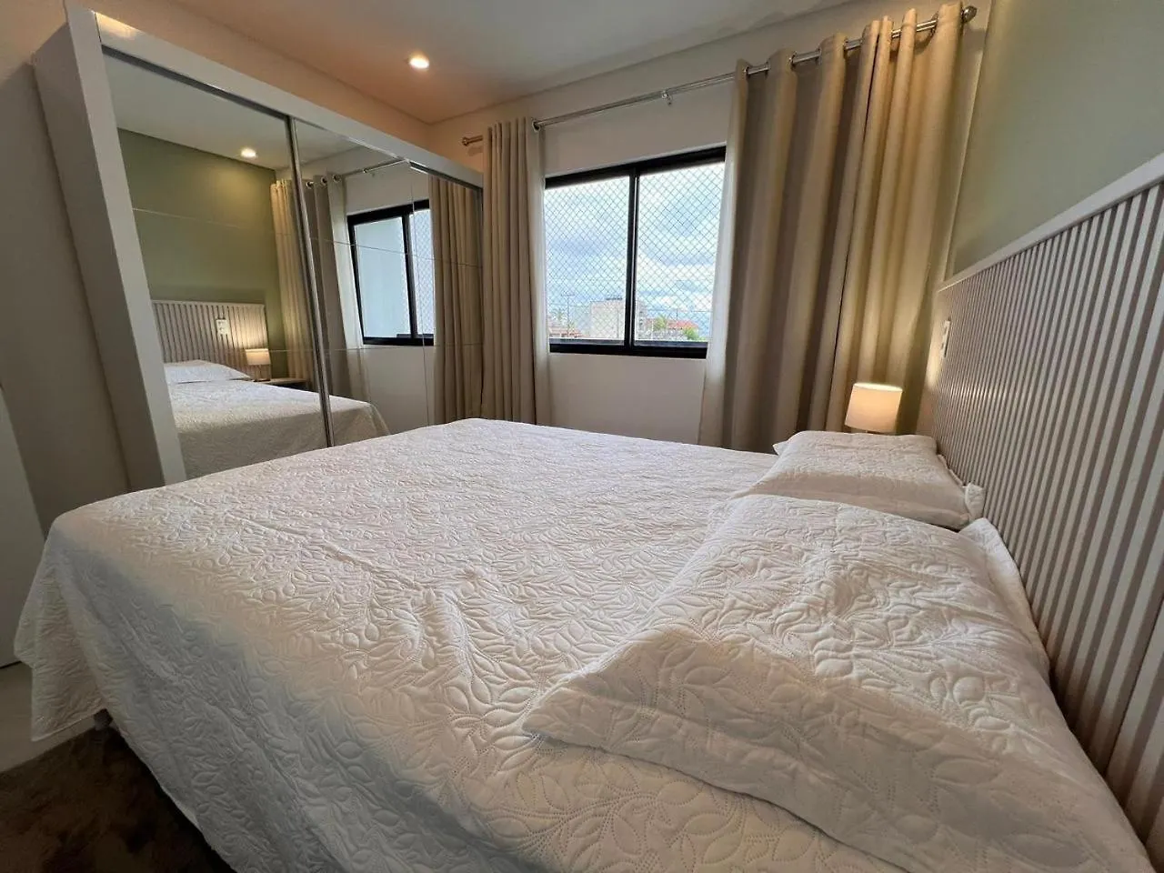 Apartamento Pe Na Areia Itapoa  Brasil